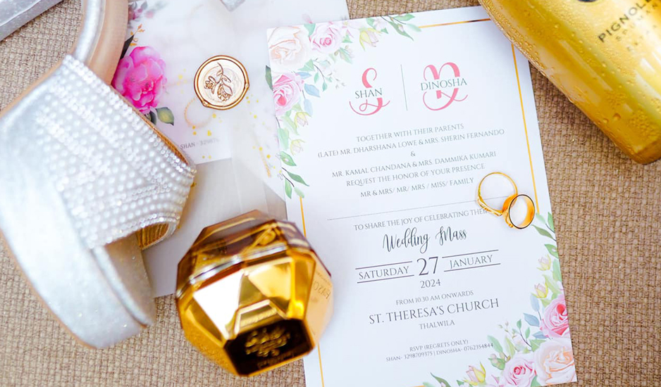 "Luxury Unveiled: Elevating Wedding Celebrations with Opulent Cake Boxes and Invitations"